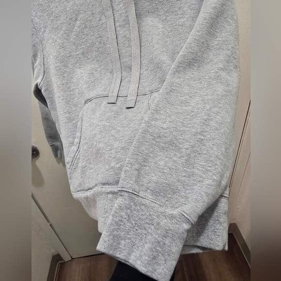 Athleta Light Gray Women's Hoodie - Picture 5 of 8